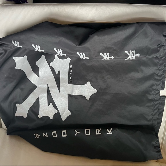 Zoo York Rain Coat - Picture 5 of 5